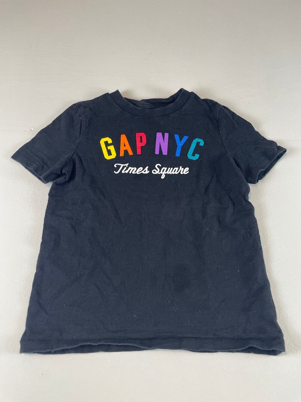 Gap Kids Black Tee Size S NYC Rainbow Graphic